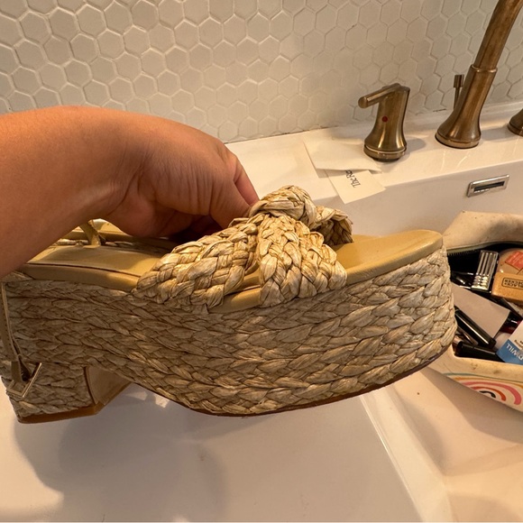 Raye Lin Raffa Wedges - Picture 8 of 13
